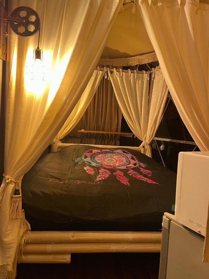 ホテル La Bulle Des Coucous サンティレール・ド・リエ エクステリア 写真