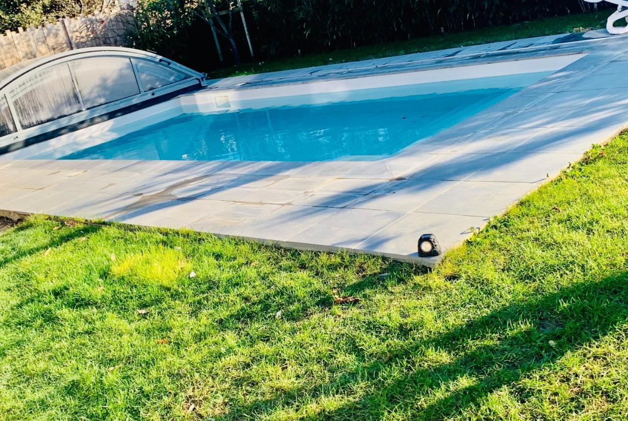ホテル La Bulle Des Coucous サンティレール・ド・リエ エクステリア 写真