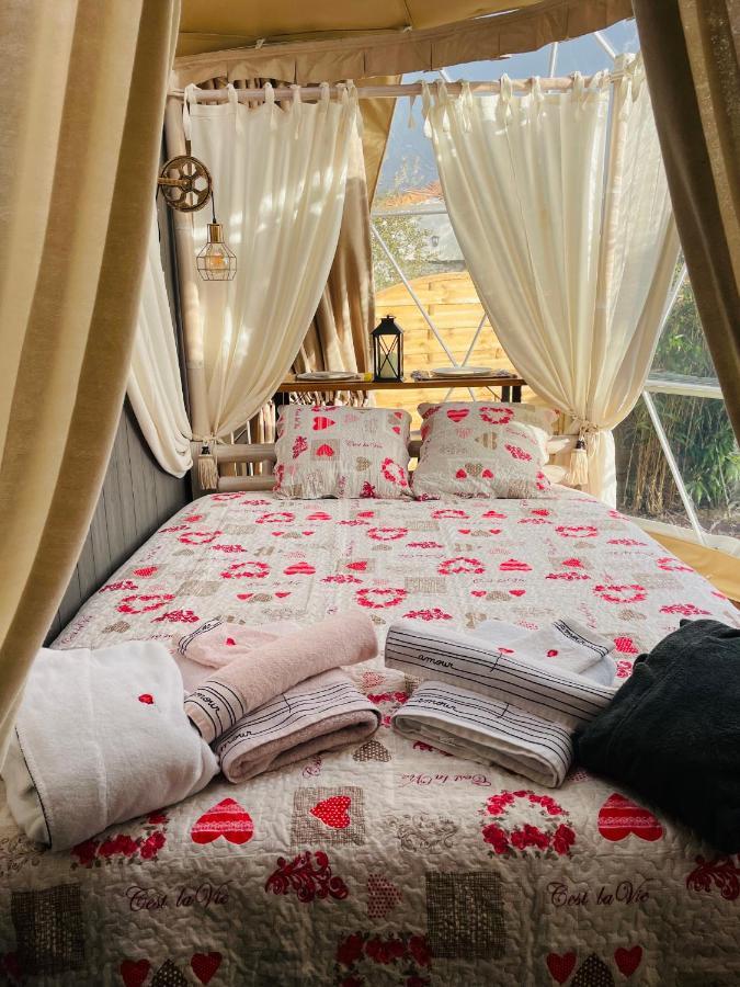 ホテル La Bulle Des Coucous サンティレール・ド・リエ エクステリア 写真